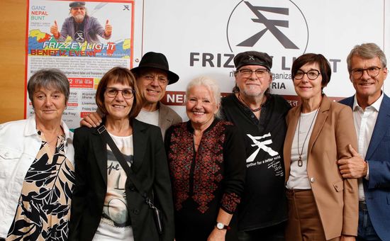  Vereinsmitglieder aus Sölden Hermann & Waltraud Riml mit Unterstützer Ernst & Bernadette Kuprian