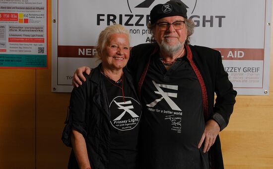  Christine Jarosch mit Frizzey Greif